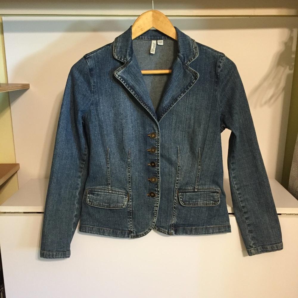 Vintage Jean Jacket  A-Line Style Cute Med.